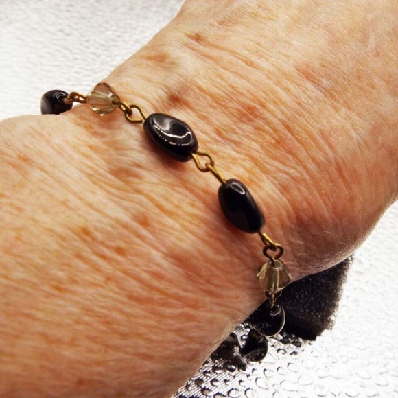 VINTAGE ELEGANT FRENCH JET OVALS W/ FACETED CRYSTALS GOLDTONE LINK BRACELET 59 - Picture 2 of 2